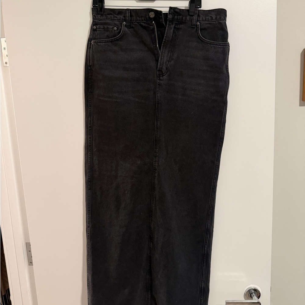 GRLFRND Women's Black Straight Jeans